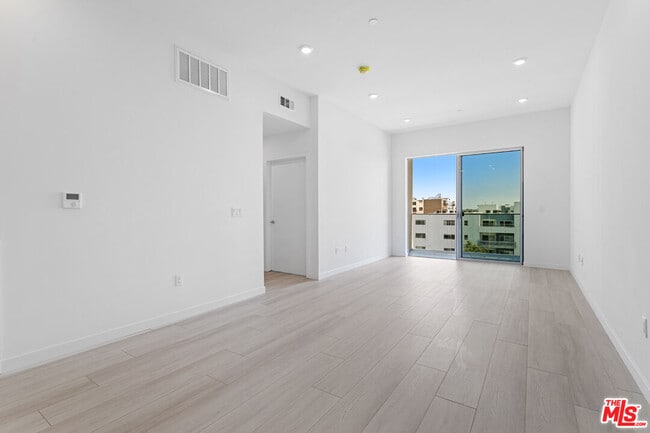 Photo - 1650 Sawtelle Blvd Unit 209