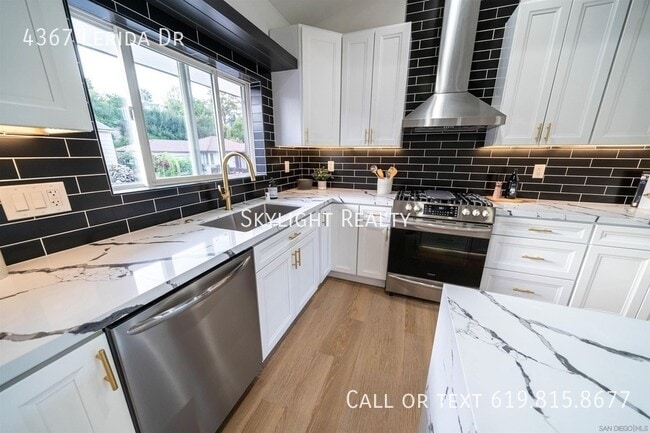 Photo - 4367 Lerida Dr