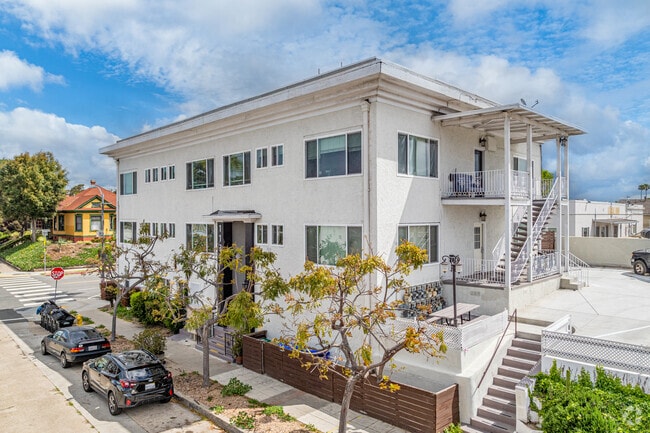 1133-1137 27th St San Diego, CA 92102-7015 - Estudios de Stanson