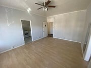 Photo - 628 E Elk Ave Apartment Unit 203
