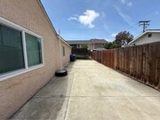 driveway - 20841 Alburtis Ave House