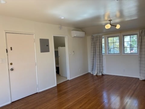 Photo - 1155 Oxley St Unit 1155 Oxley Street