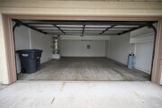 Photo - Spacious 3 Bed / 2.5 Bath Townhome in Gated Community – El Cajon