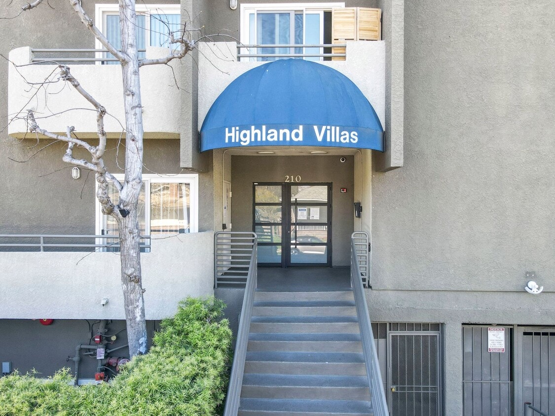 Floor Plan - 2BD/2BA