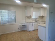 Photo - 6600 Whitsett Ave Unit 01