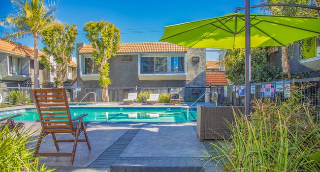 Photo - La Fontana Apartments