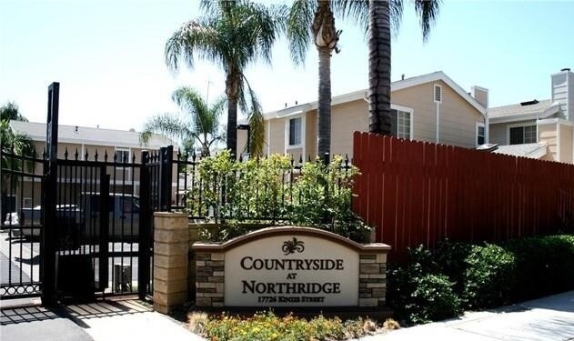 Photo - 17726 Kinzie St