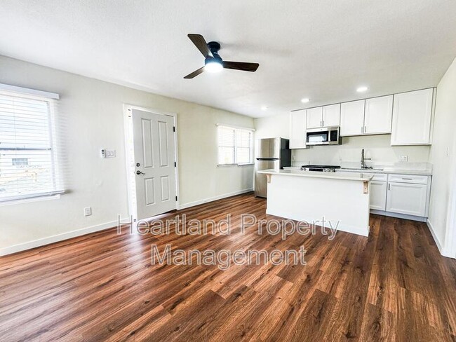 3875 1/2 39th St. - 3875 1/2 39th St. Condo