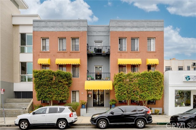 Building Photo - 131 S Jackson St Unit 201