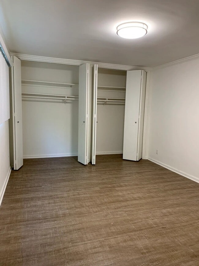 Photo - 118 S Wetherly Dr Unit 101