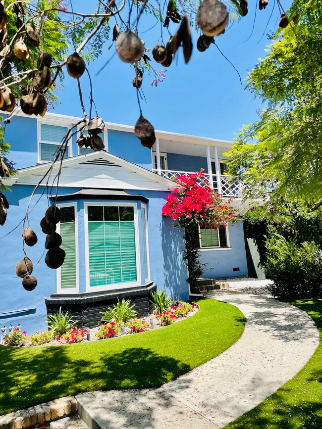 Photo - 906 Parkman Ave