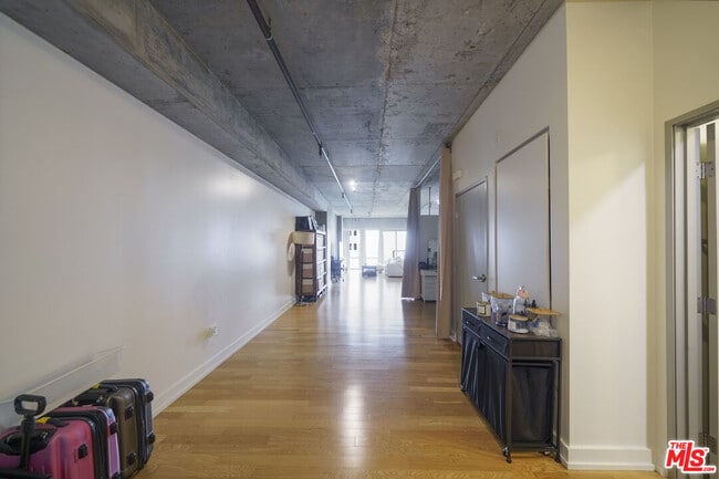 Photo - 645 W 9th St Unit 404