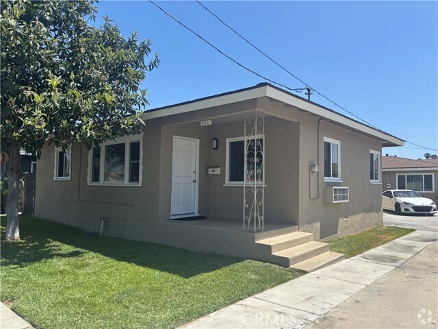 Building Photo - 846 S Olive St Rental