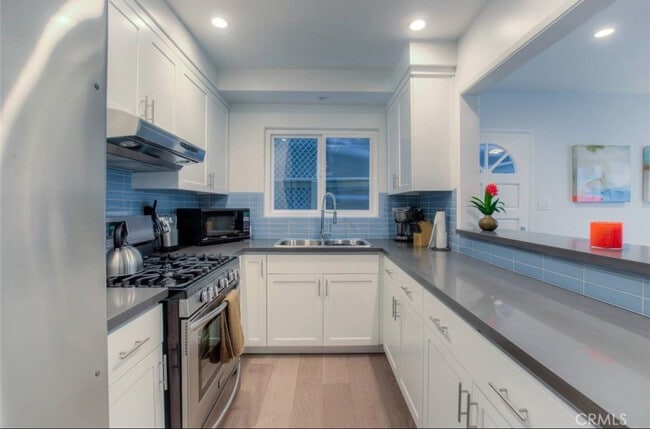 Photo - 202 Moonstone St