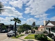 Photo - 4650-60 Niagara Ave