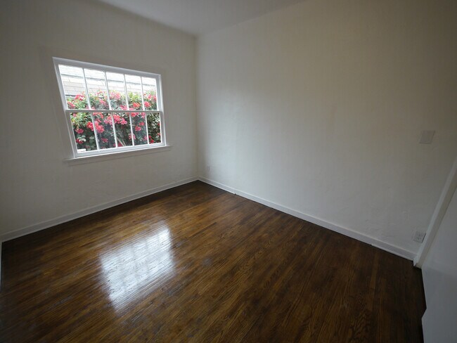 Photo - Sycamore Unit 1500