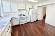 Photo - 5420 Lindley Ave Unit 21