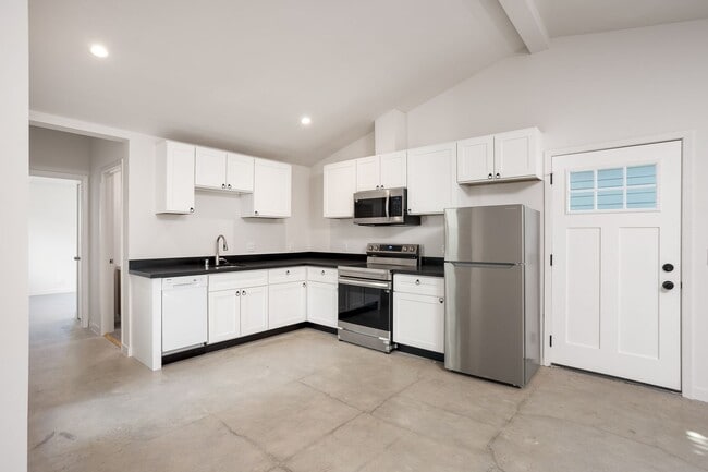 Photo - 126 1/2 Franklin Ct Unit 126 Franklin Ct #A