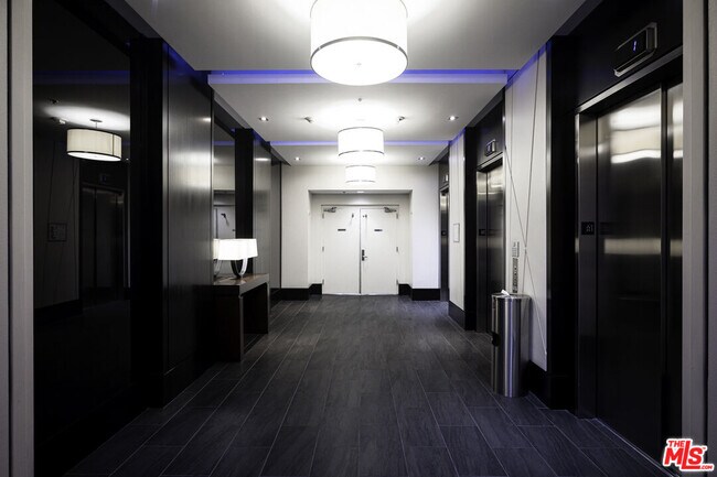 Photo - 1100 S Hope St Unit 1407