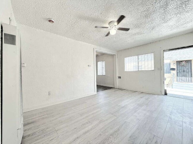 Photo - 8508 1/4 San Pedro Street