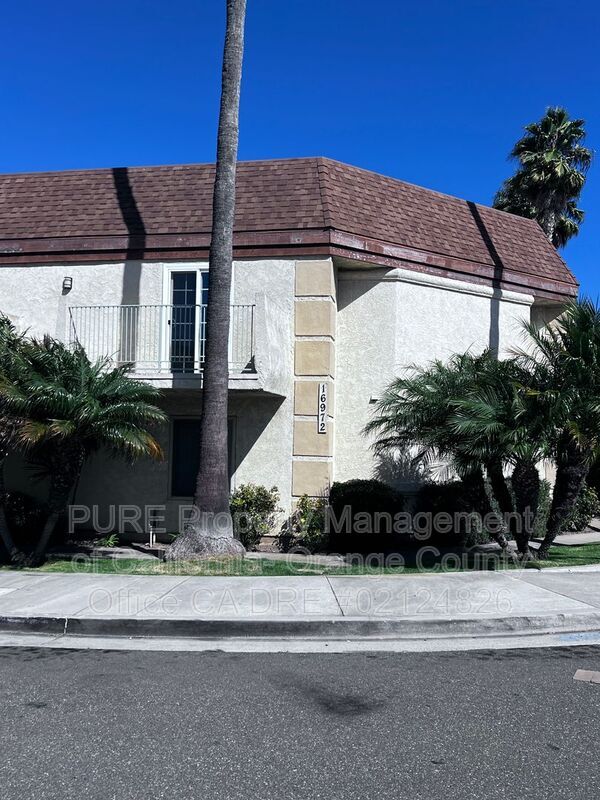 Building Photo - 16972 Hoskins Lane Unit Apt 4