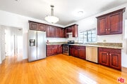 Photo - 832 S Catalina St