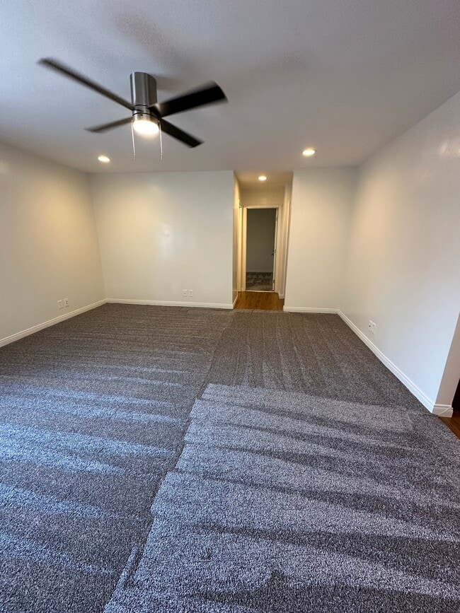 Photo - 1364 Marline Ave