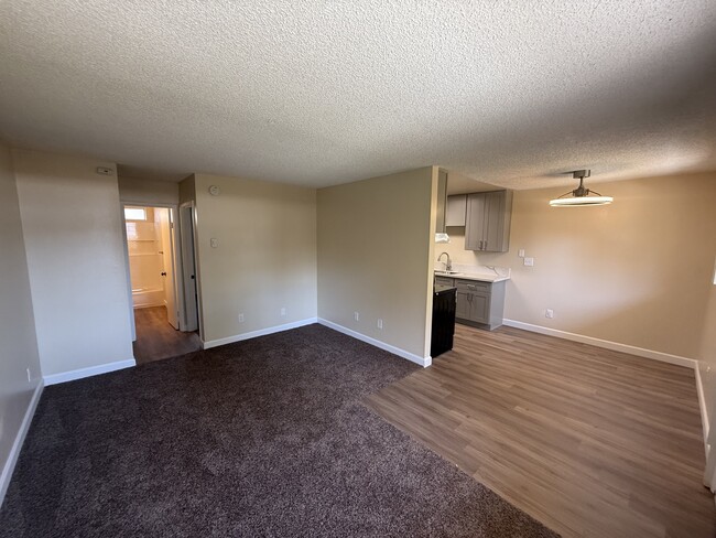 Photo - Pomerado Gardens Apartments