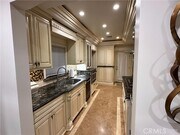 Photo - 323 S Astell Ave