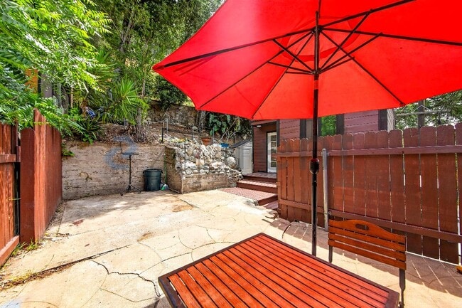 Photo - 670 Woodland Dr