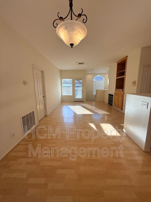 Photo - 2352 Sunningdale Dr