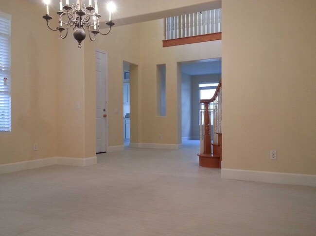 Photo - 936 McCall Cir