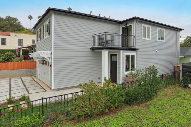 Photo - 2409 Langdale Ave