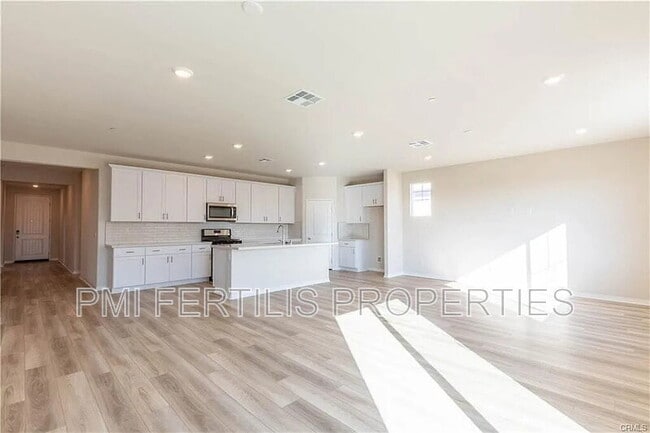 Photo - 29962 Warrior Way