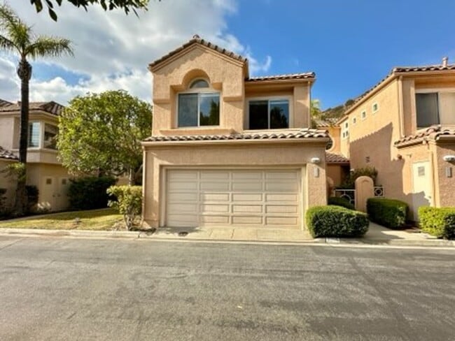 Building Photo - PRICE REDUCTION- Beautiful home located in the coveted Rancho San Rafael area of Glendale