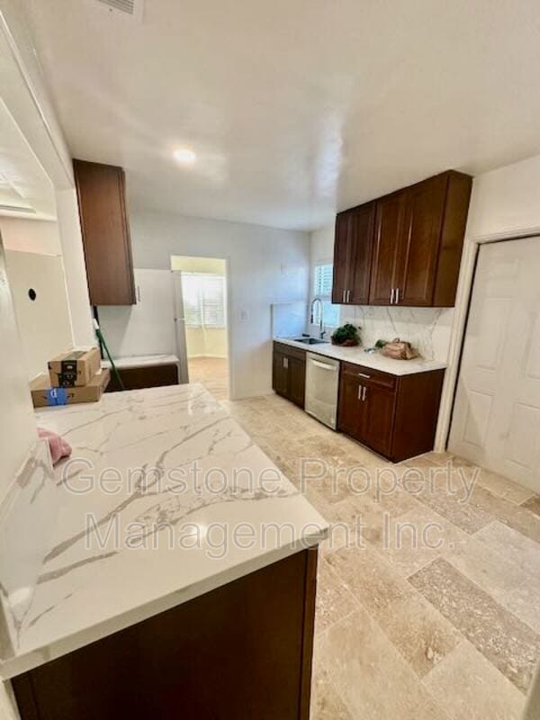 Photo - 5017 College Ave