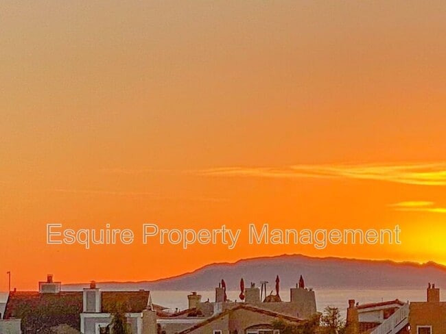 Photo - 2847 Harbor Blvd Unit #1