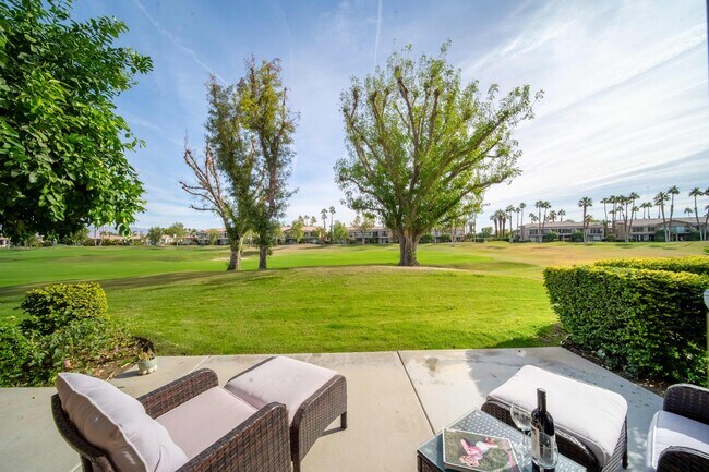 Photo - 55430 Laurel Valley