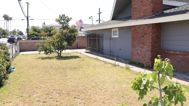 Photo - 2 bedrooms 2 baths corner home in Imperial Beach.