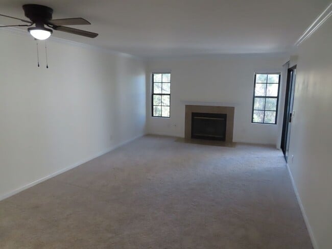 Photo - Two-Bed Two-Bath Condo in Carmel Rancho Bernardo