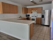 Photo - LARGE 3 BED 2 BATH DUPLEX