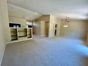 Photo - Spacious 4 Bed/2.5 Bath Home Escondido
