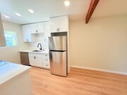 Photo - 328 S Weitzel St Apartment
