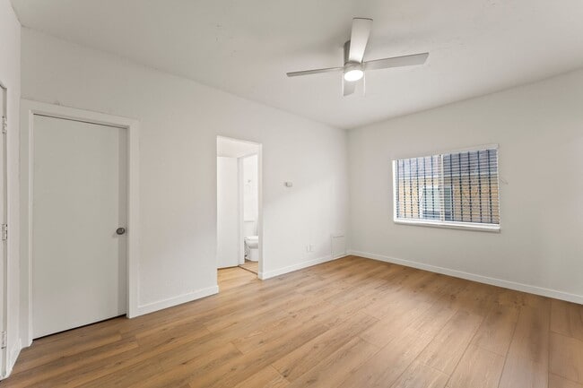 Photo - 182 W Vernon Ave Unit 3