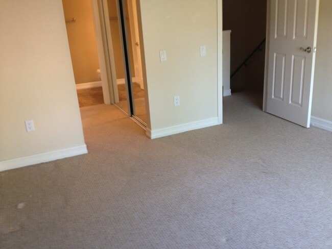 Photo - RB Luxury 2 Br Townhome 2 car spots Laundry $3190 TEXT 619-565-3468