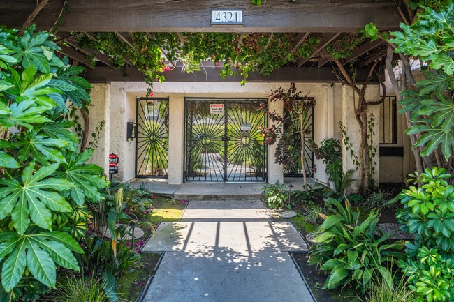 Photo - 4321 Matilija Ave Condo Unit 9