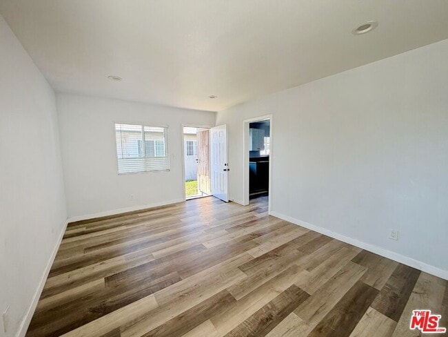 Photo - 871 W Wilson St Unit 873