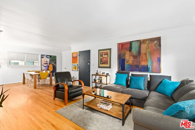 Photo - 1330 N Crescent Heights Blvd Unit 16