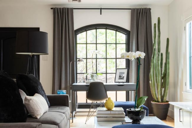 Photo - 7715 Waring Ave