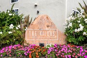 Monument - Villas at Carlsbad